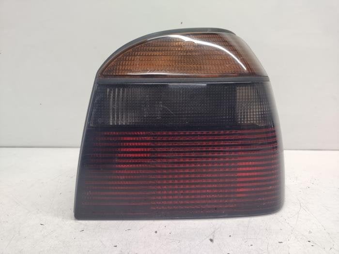 Achterlicht rechts van een Volkswagen Golf, Gebruikt, -, Volkswagen, -