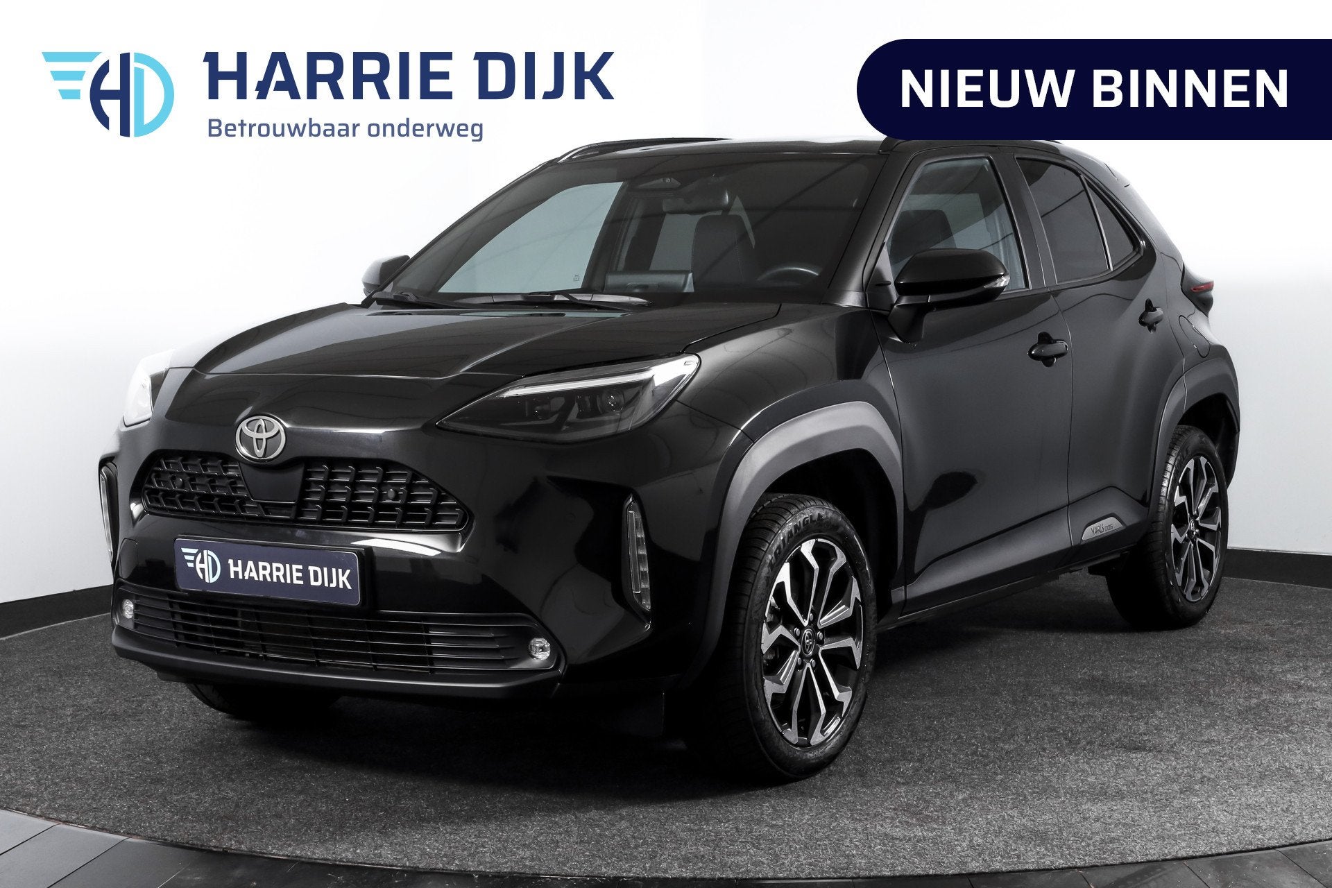 Toyota Yaris Cross 1.5 Hybrid 115 Dynamic | Dig.Cockpit | Ad, 12 maanden, Gebruikt, 116 pk, Zwart