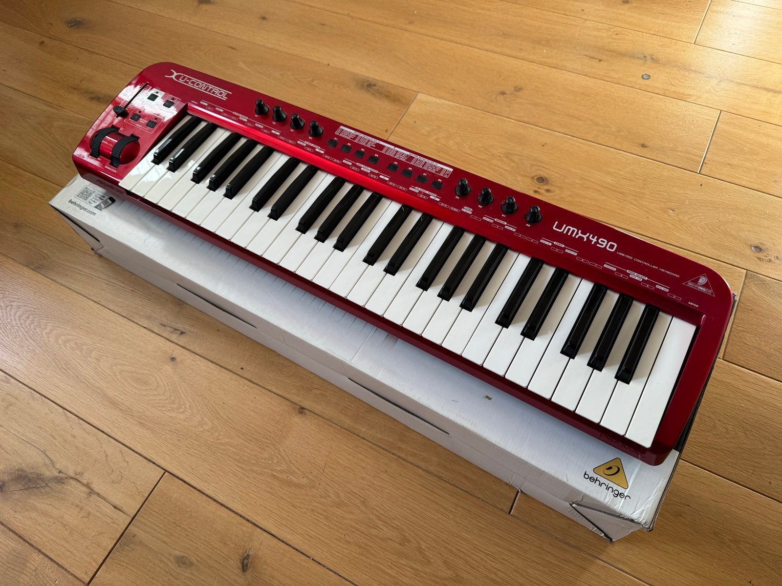 Behringer UMX490 MIDI Keyboard, Gebruikt, Aanslaggevoelig, Ophalen, 49 toetsen