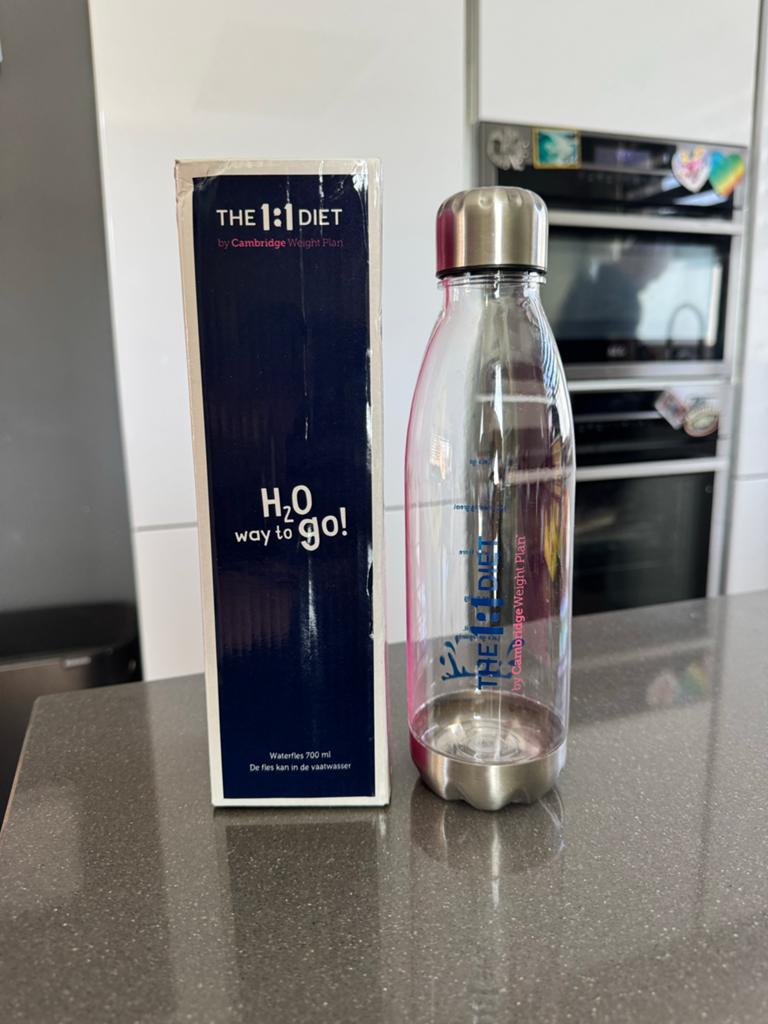 The 1:1 Diet Cambridge Weight Plan H2O Waterfles 700ml, Sieraden, Tassen en Uiterlijk, Uiterlijk | Dieet en Afvallen, Ophalen of Verzenden
