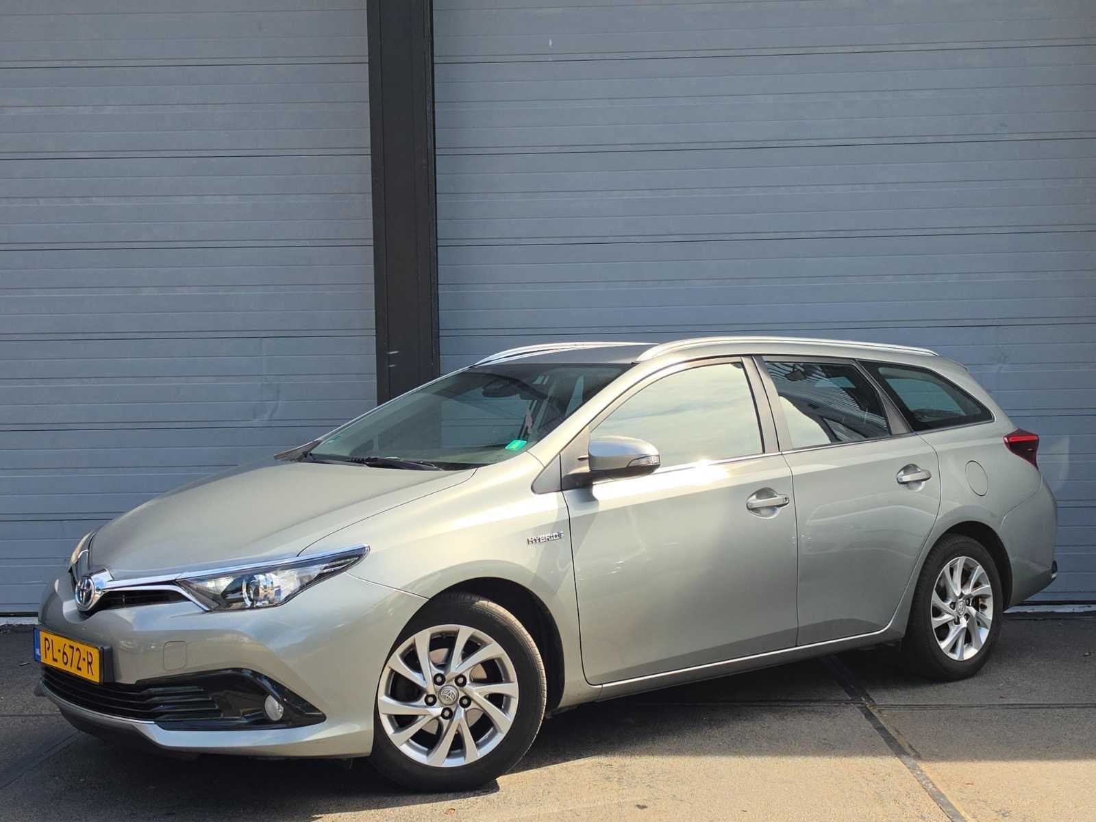 2017 Toyota Auris Touring Sports 1.8 Hybr. Aspiration Person, Auto's, 28 km/l, Gebruikt, Euro 6, 345 kg