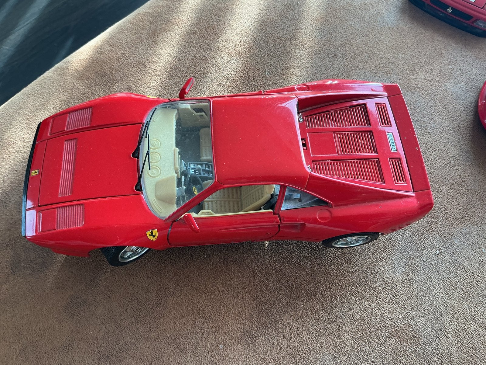 Burago Ferrari 288 GTO 1:18 modelauto rood, Ophalen, Zo goed als nieuw, Auto, Bburago