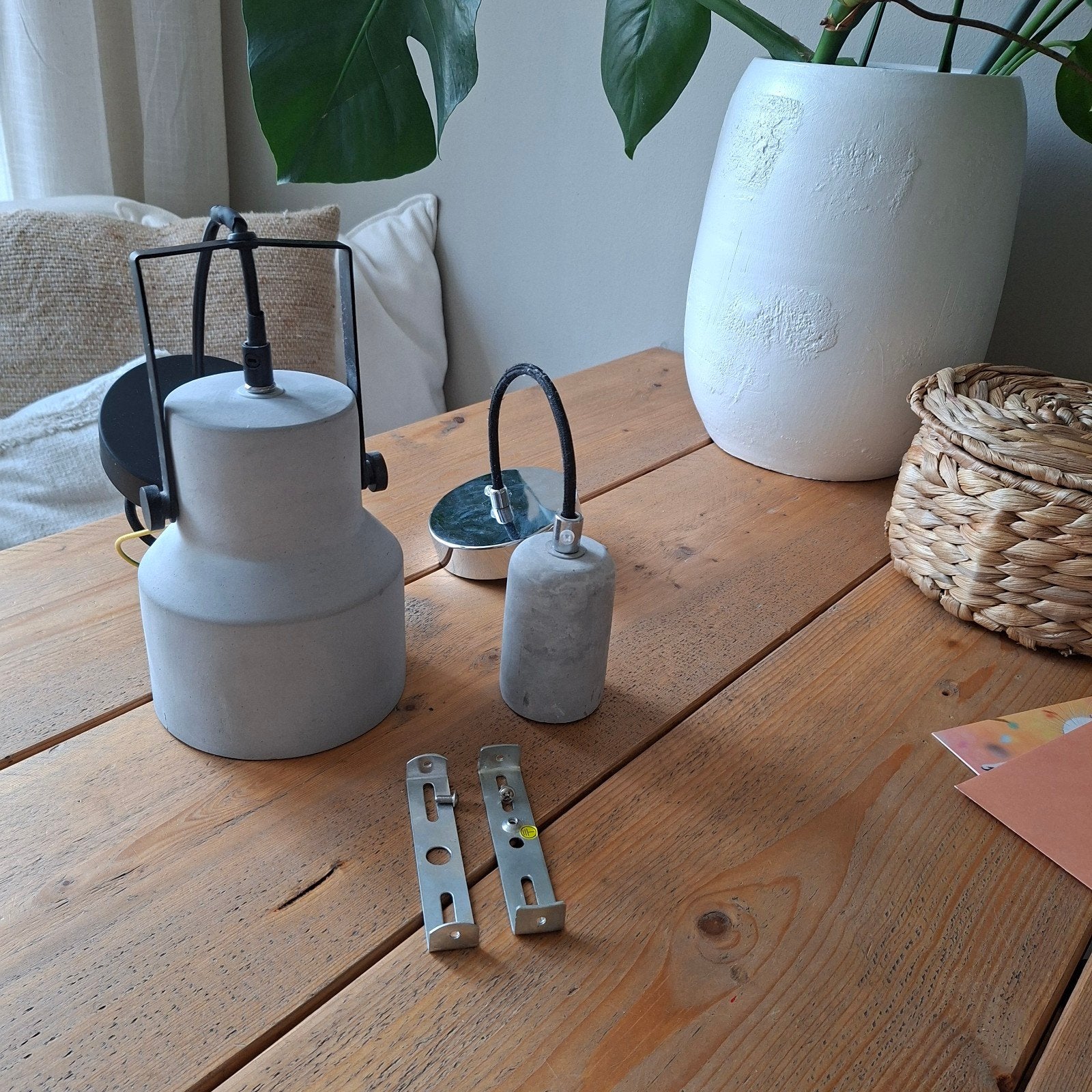 Grijze stoere lampen ., Ophalen, Zo goed als nieuw, Rond, Overige materialen
