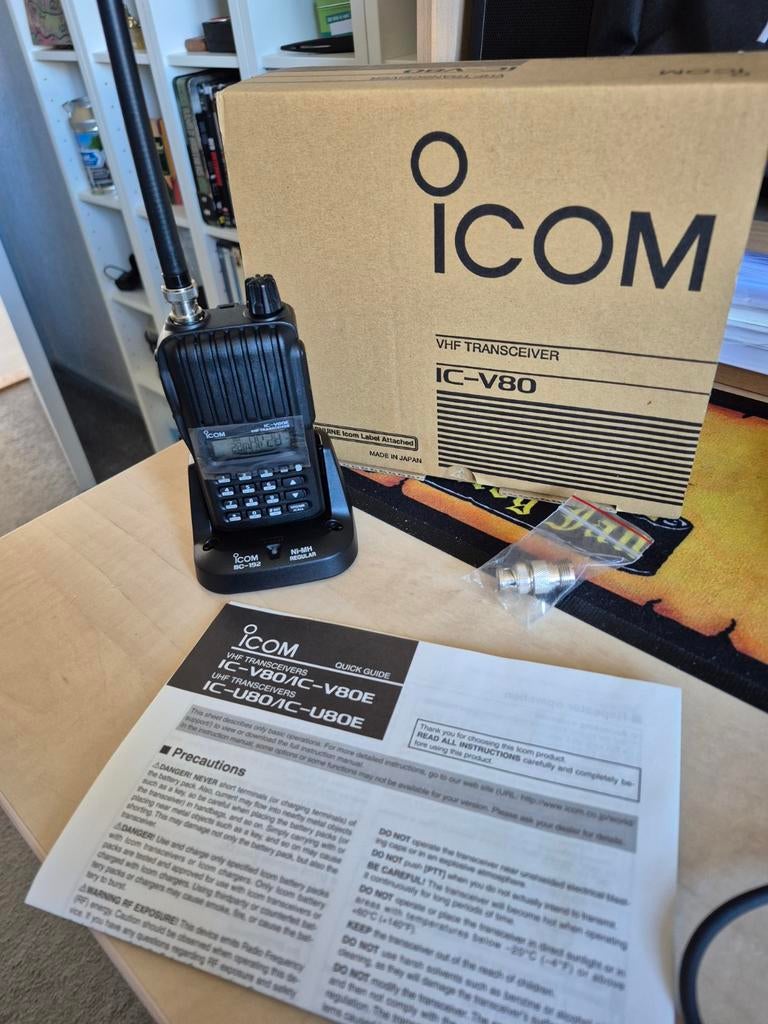 Porto 2meter icom IC-V80E VHF, Telecommunicatie, Portofoons en Walkie-talkies, Ophalen of Verzenden, Nieuw, 15 km of meer