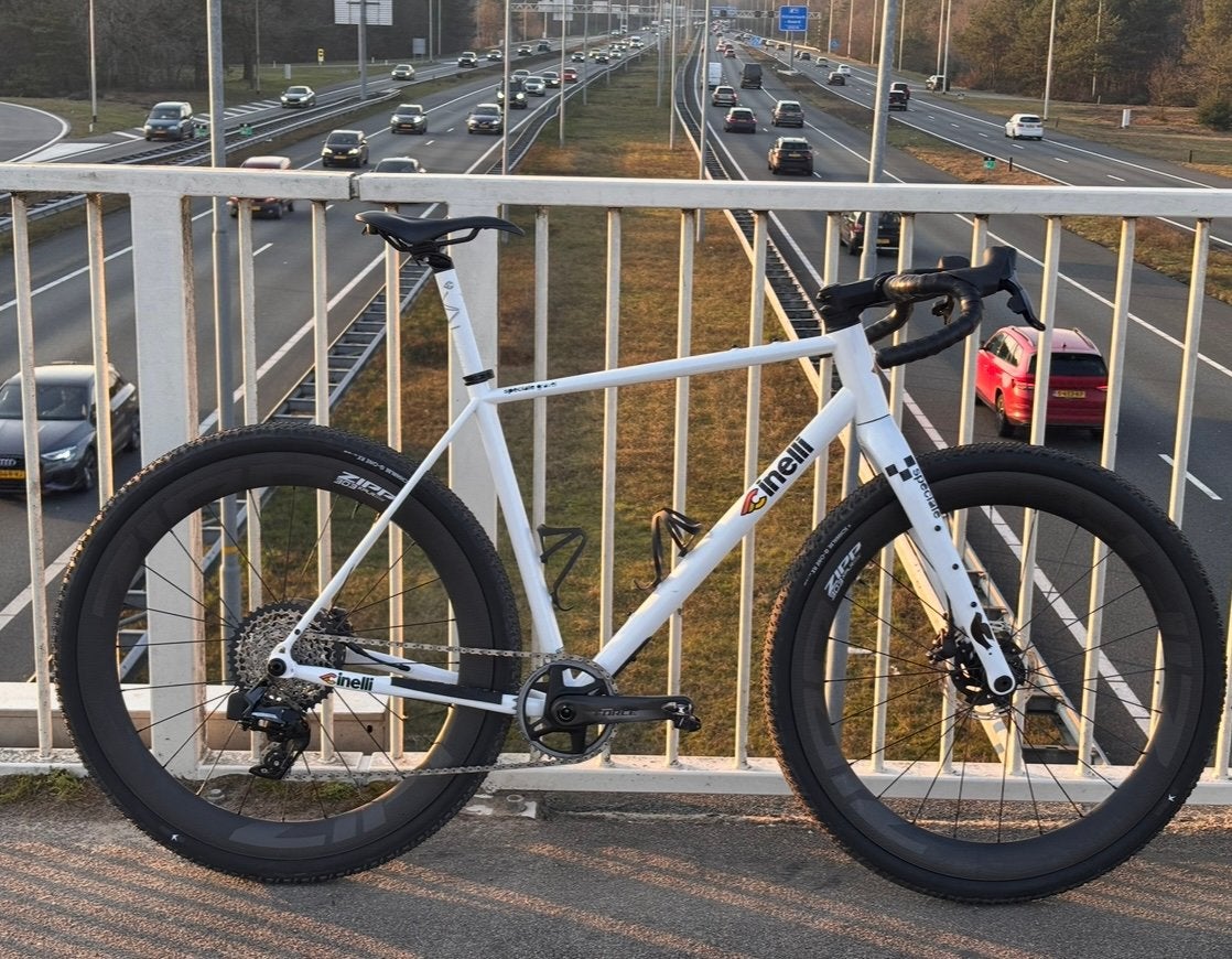 Cinelli Speciale Gravel Large ZIPP SRAM Force AXS 2026, 28 inch, Staal, Heren, Zo goed als nieuw
