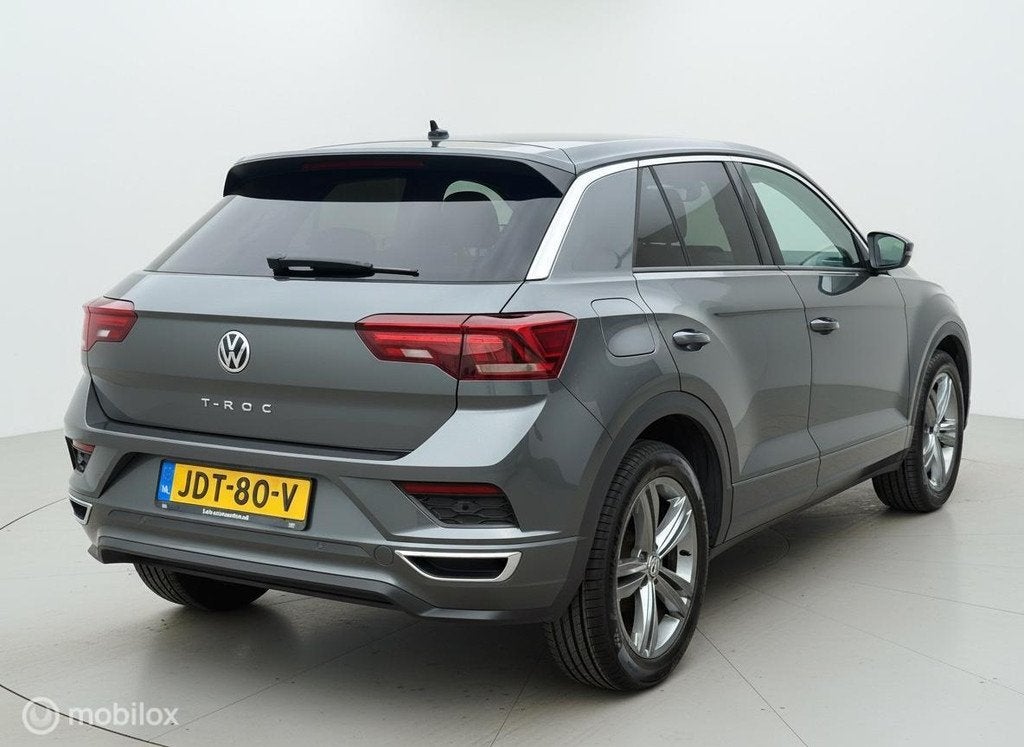 Volkswagen T-Roc 1.5 TSI R Line Business LED|ACC|DSG|STOELVE, Auto's, Volkswagen, Stof, 4 cilinders, 150 pk, Bedrijf