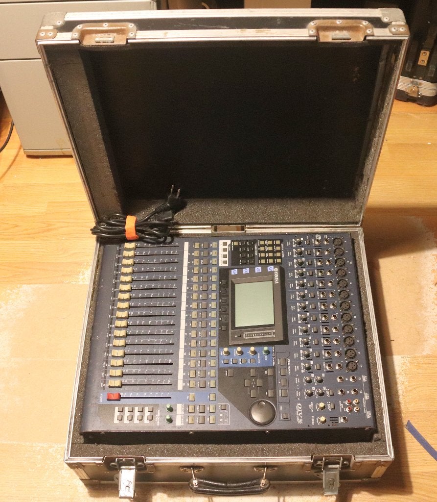 yamaha 01V96 met MY8-ADDA96 kaart, Muziek en Instrumenten, Ophalen of Verzenden, Gebruikt, 20 kanalen of meer, Microfooningang