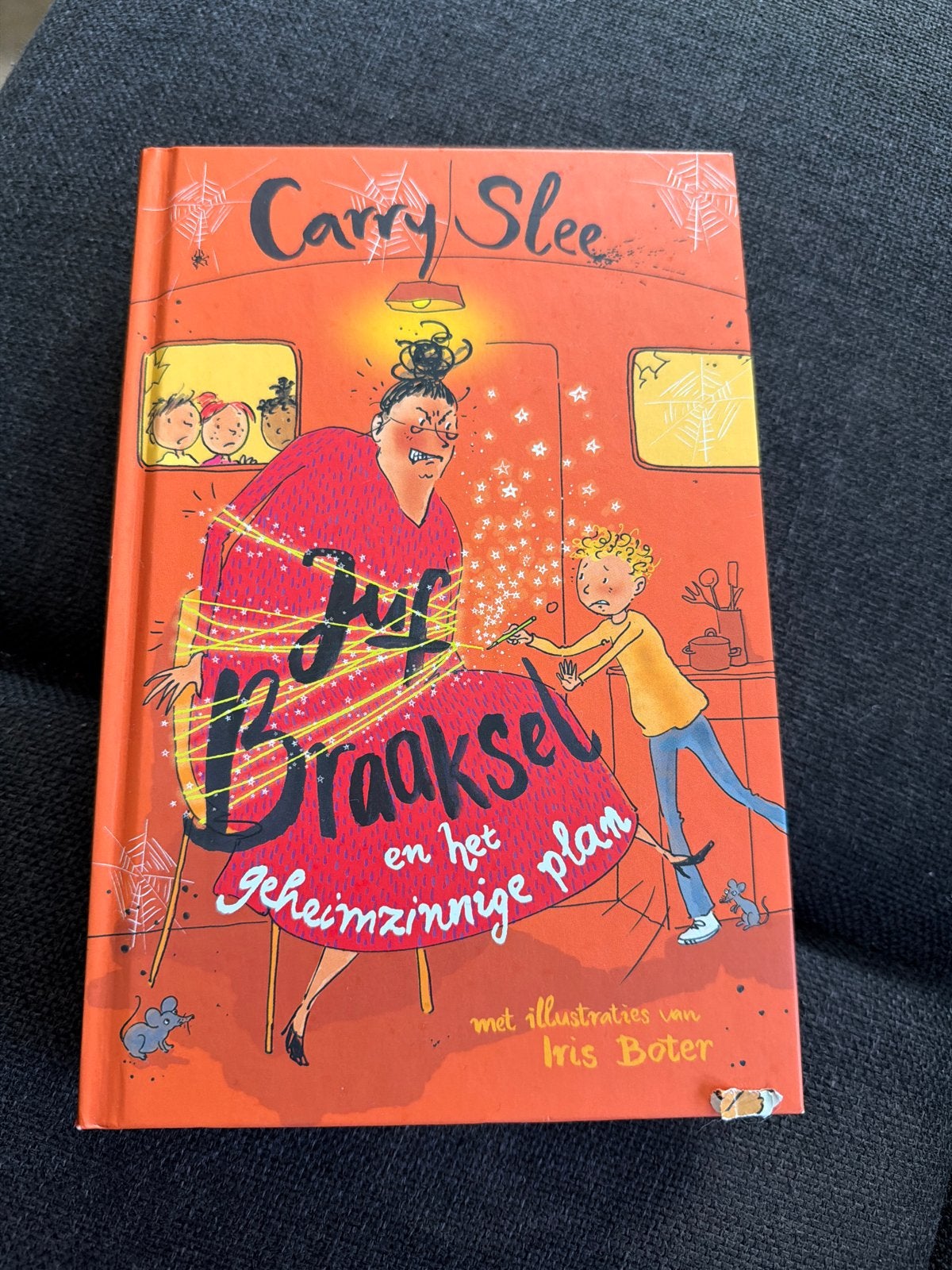 Juf Braaksel en het Geheimzinnige Plan - Carry Slee, Boeken, Ophalen, Zo goed als nieuw, Fictie