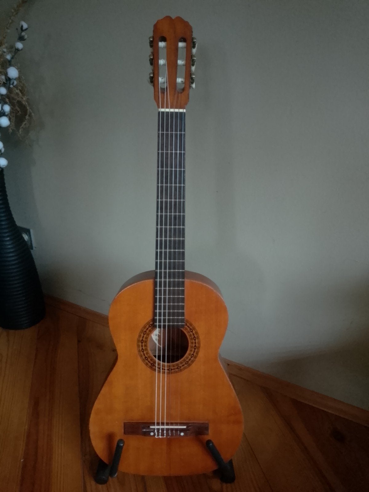 Akoestische BM Spaanse vintage gitaar, incl gitaar tuner., Muziek en Instrumenten, Snaarinstrumenten | Gitaren | Akoestisch, Ophalen