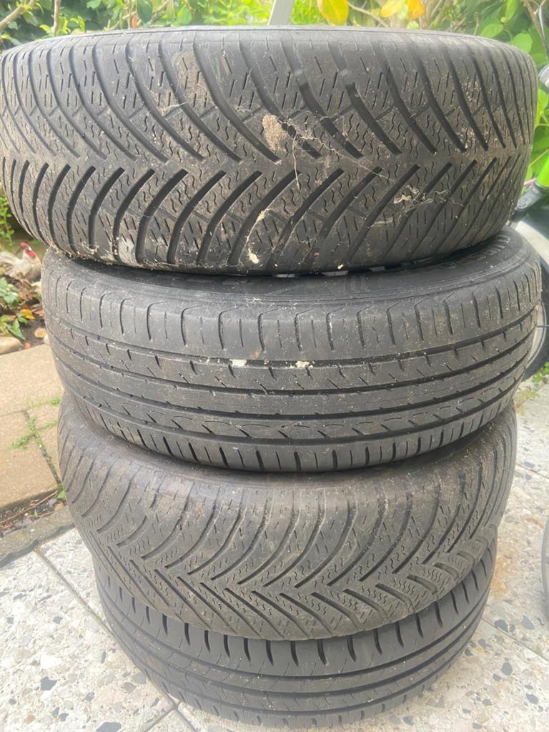 Autobanden 185/65/r15, Auto diversen, Auto-accessoires, Gebruikt, Ophalen