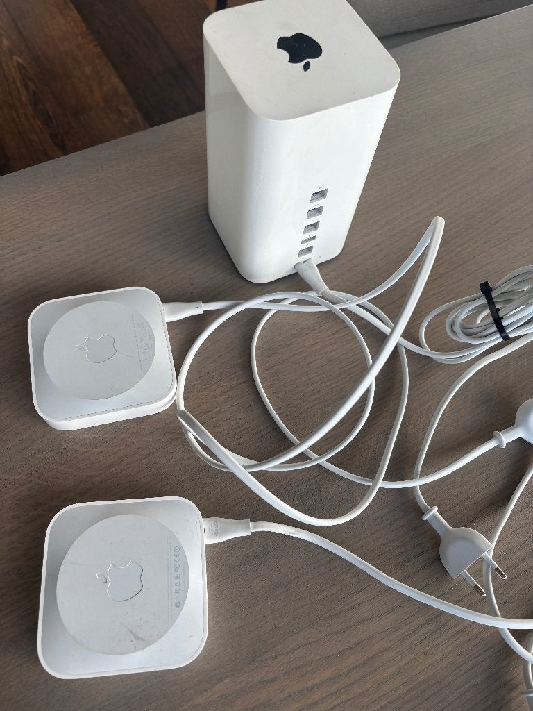 routers en modems, Computers en Software, Verzenden, Gebruikt, Router, Apple