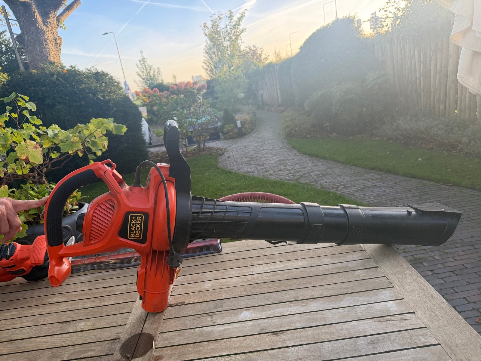 Black+Decker bladblazer/bladzuiger met versnipperfunctie, Gebruikt, Handgedragen, Ophalen of Verzenden, Met opvangzak
