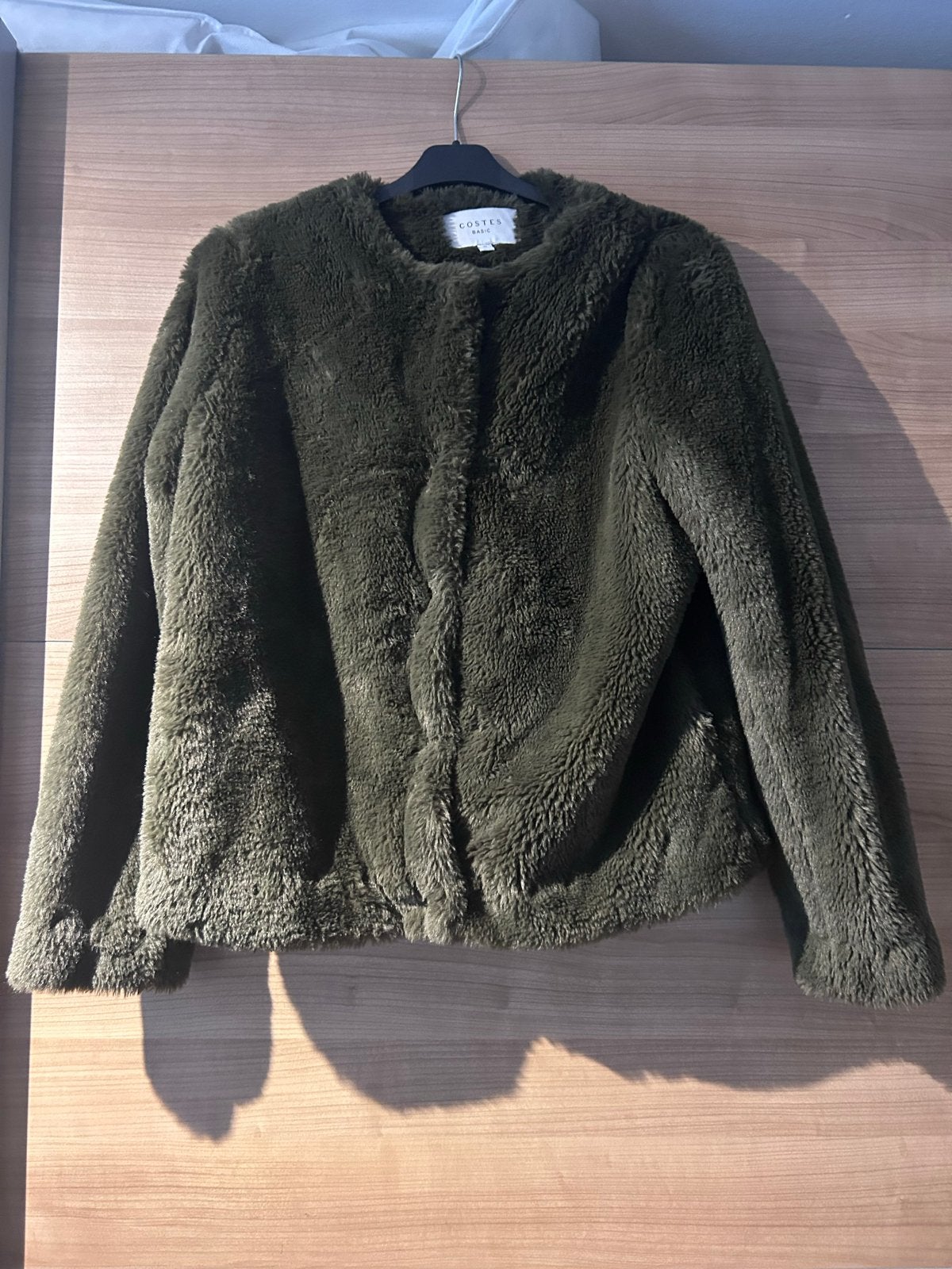 Groene zachte fluffy jas maat M met drukker sluiting, Ophalen of Verzenden, Zo goed als nieuw, Maat 38/40 (M), Groen