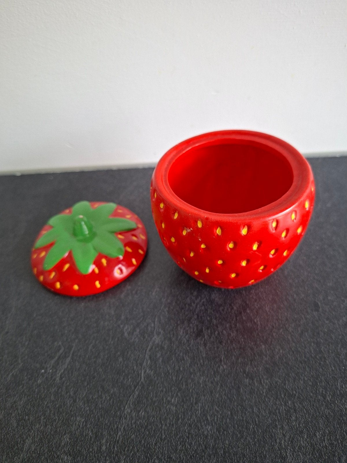 Voorraadpot strawberry 10,5 cm, Ophalen of Verzenden, Zo goed als nieuw, Natuurlijk materiaal