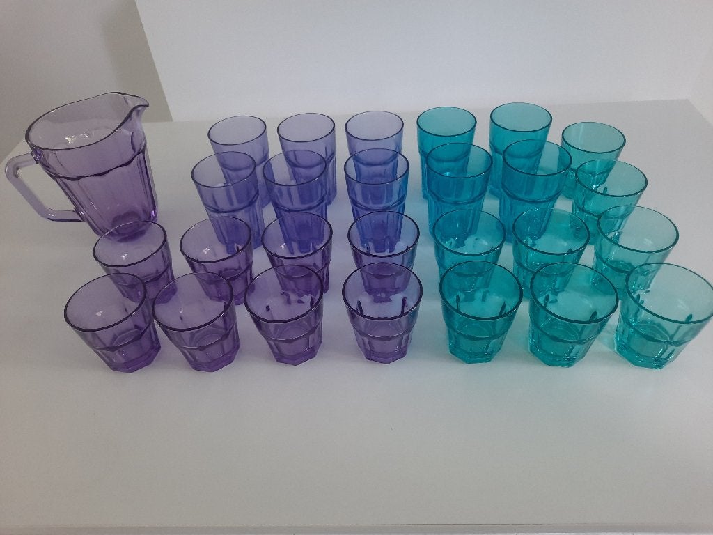 prachtige gekleurde glazen met glazen water / sapkan, Ophalen, Glas of Glazen, Nieuw, Glas