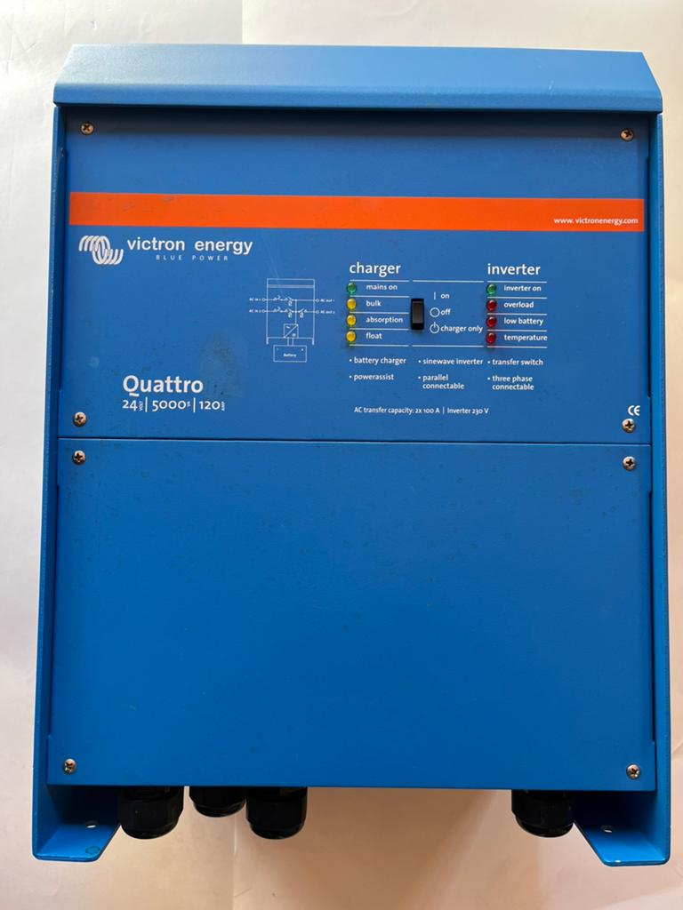 Victron Quattro 24/5000-120, Ophalen, Zo goed als nieuw, Kabel of Apparatuur