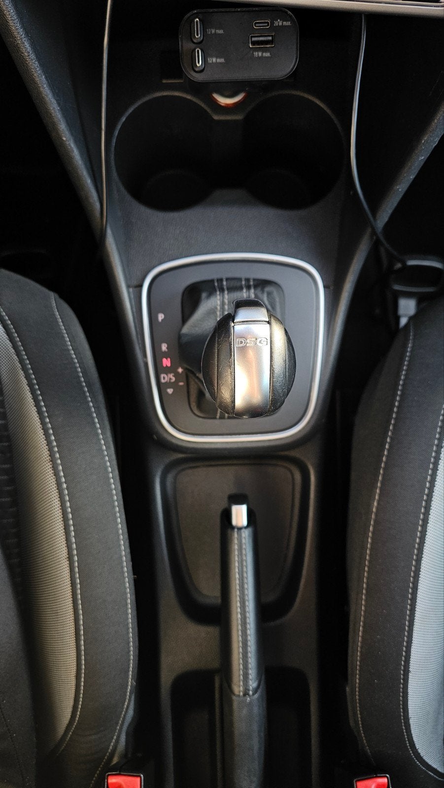 Foto 17 van VW CrossPolo 1.2 Automaat|CarPlay|Cruise|Trekhaak|New APK