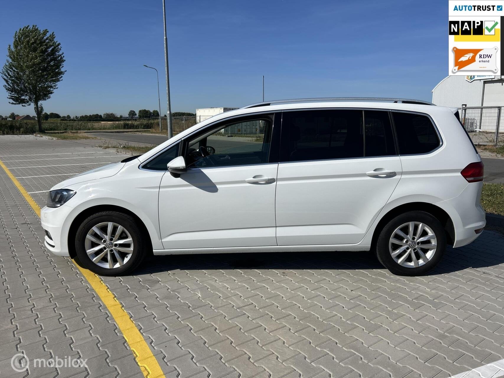 Volkswagen Touran 2.0 TDI SCR Highline 7p|DSG|BTW|TREKH|APK|, Auto's, 4 cilinders, 150 pk, 7 stoelen, Bedrijf