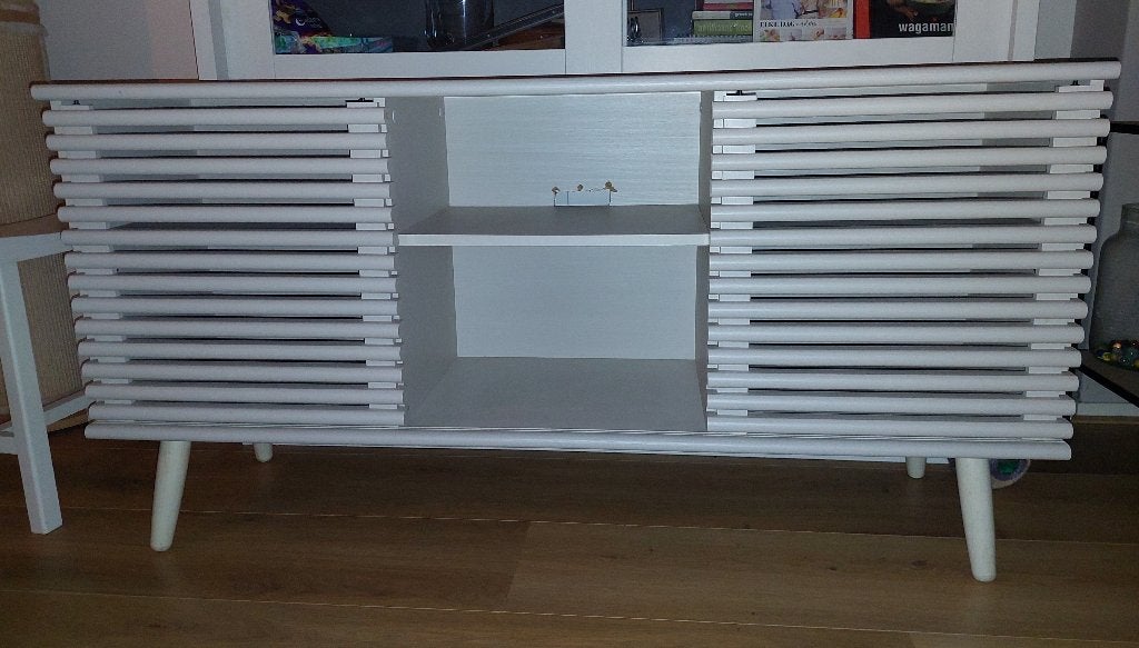 Dressoir/tv-kastje met schuifdeurtjes, Ophalen, Gebruikt, 100 tot 150 cm, 25 tot 50 cm