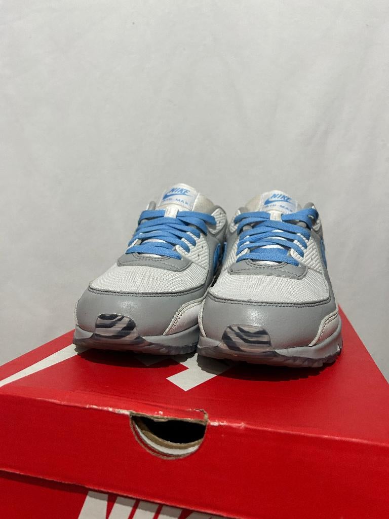 ALS NIEUW! Maat 44,5 - Nike Air Max 90 By You Custom, Kleding | Heren, Schoenen, Overige kleuren, Verzenden, Nike, Nike