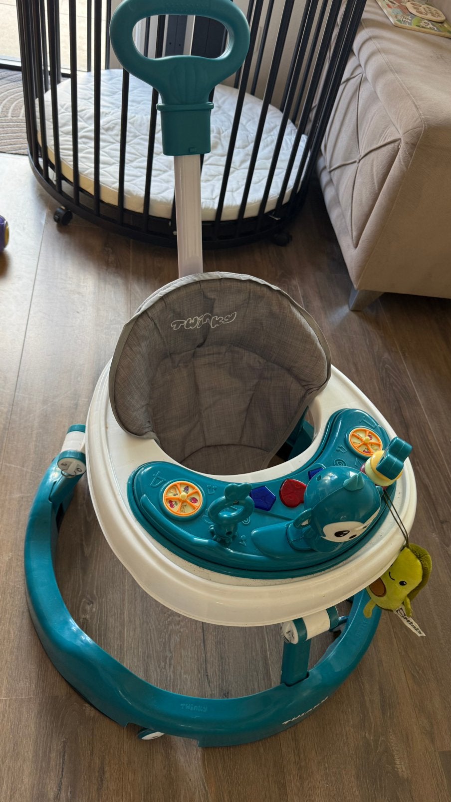 Twinky loopauto blauw, Kinderen en Baby's, Ophalen, Zo goed als nieuw, Auto, Met licht