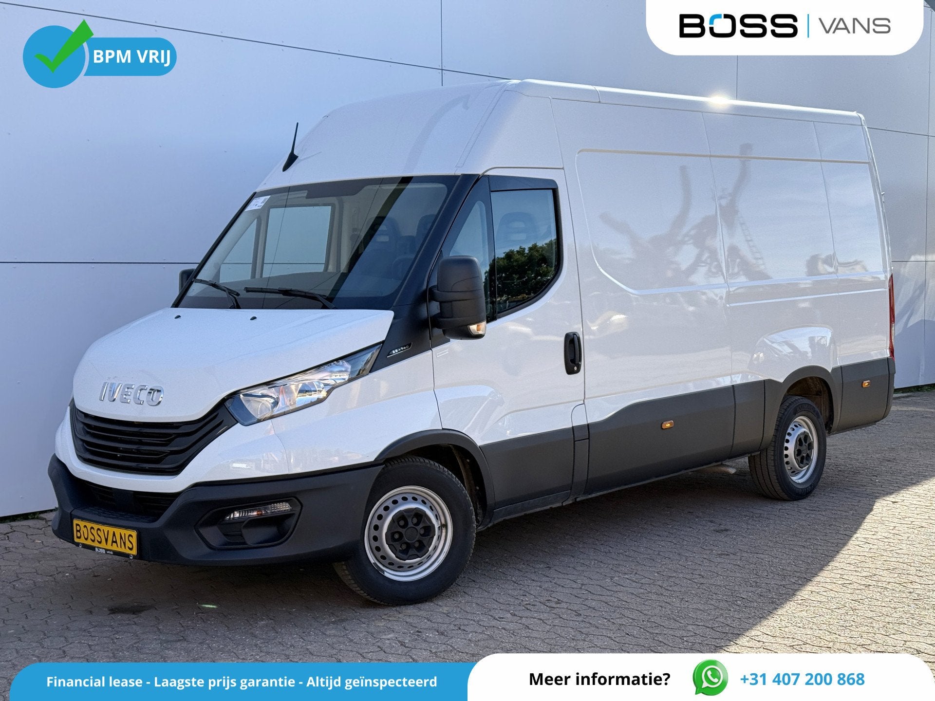 Iveco Daily 35S14 2.3 140PK L2H2 Cruise Control 3.5t Trekgew, Auto's, Gebruikt, Zwart, Iveco, Parkeersensor