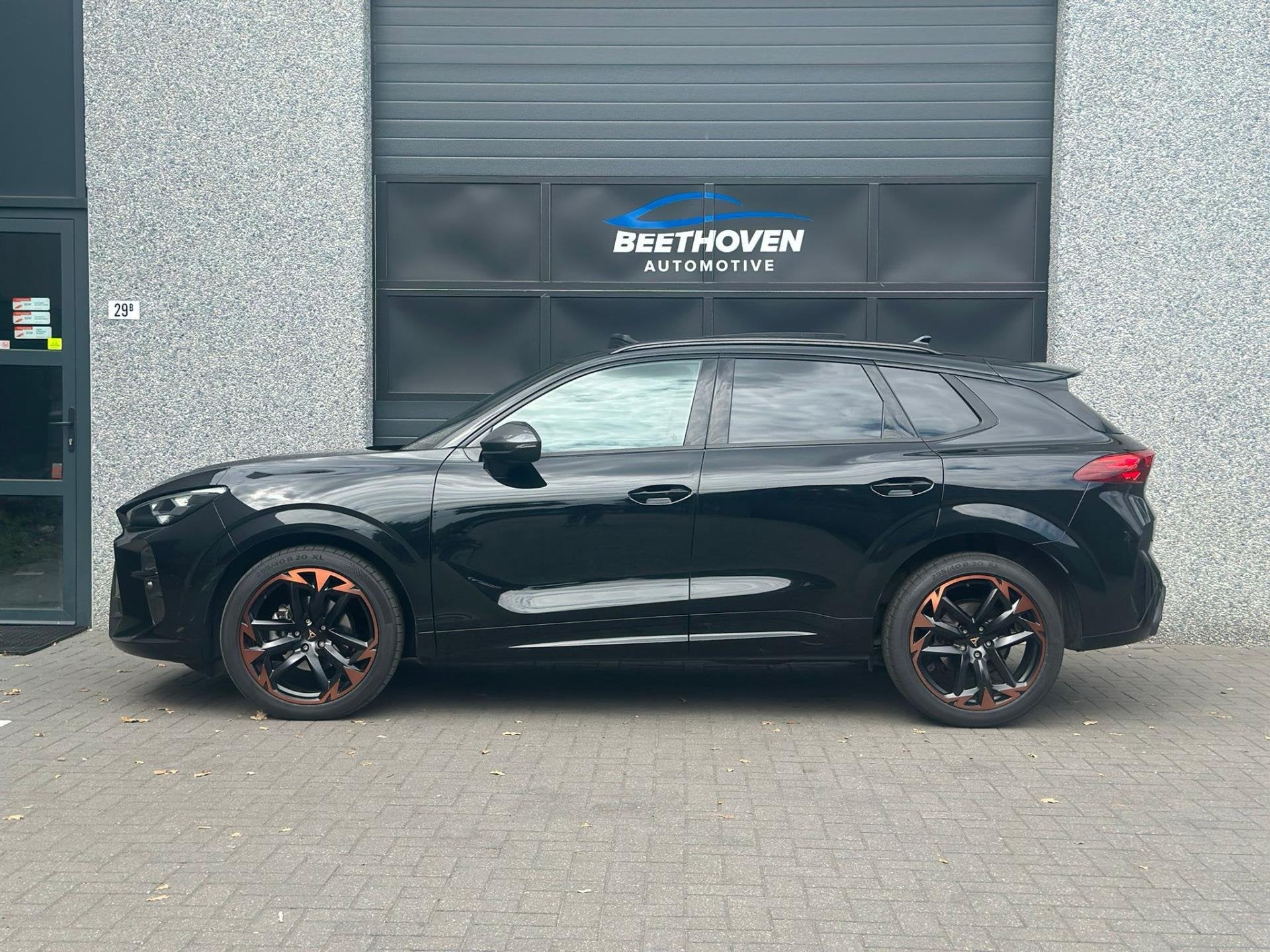 Cupra TERRAMAR 1.5 TSI e-Hybrid Keyless Pano, Auto's, Dealer onderhouden, 4 cilinders, 150 pk, Zwart