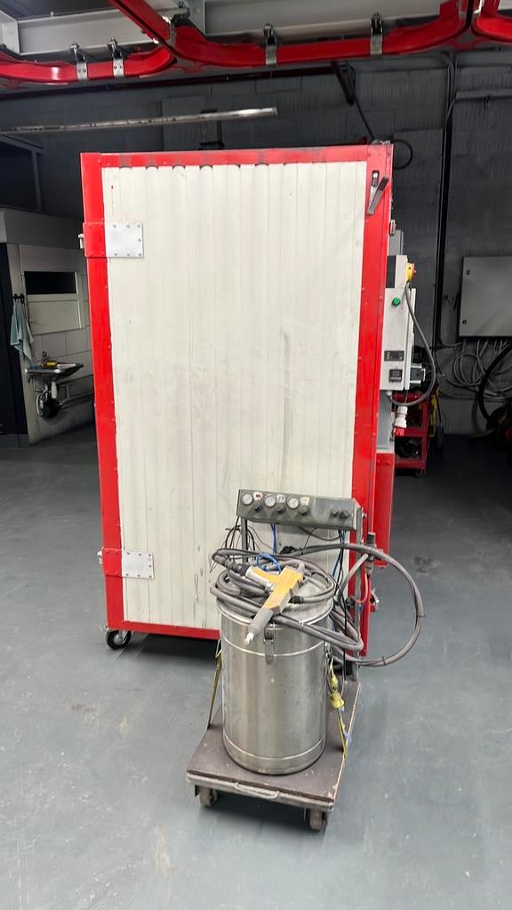 Compacte poedercoatoven  met Spuit Unit., Ophalen