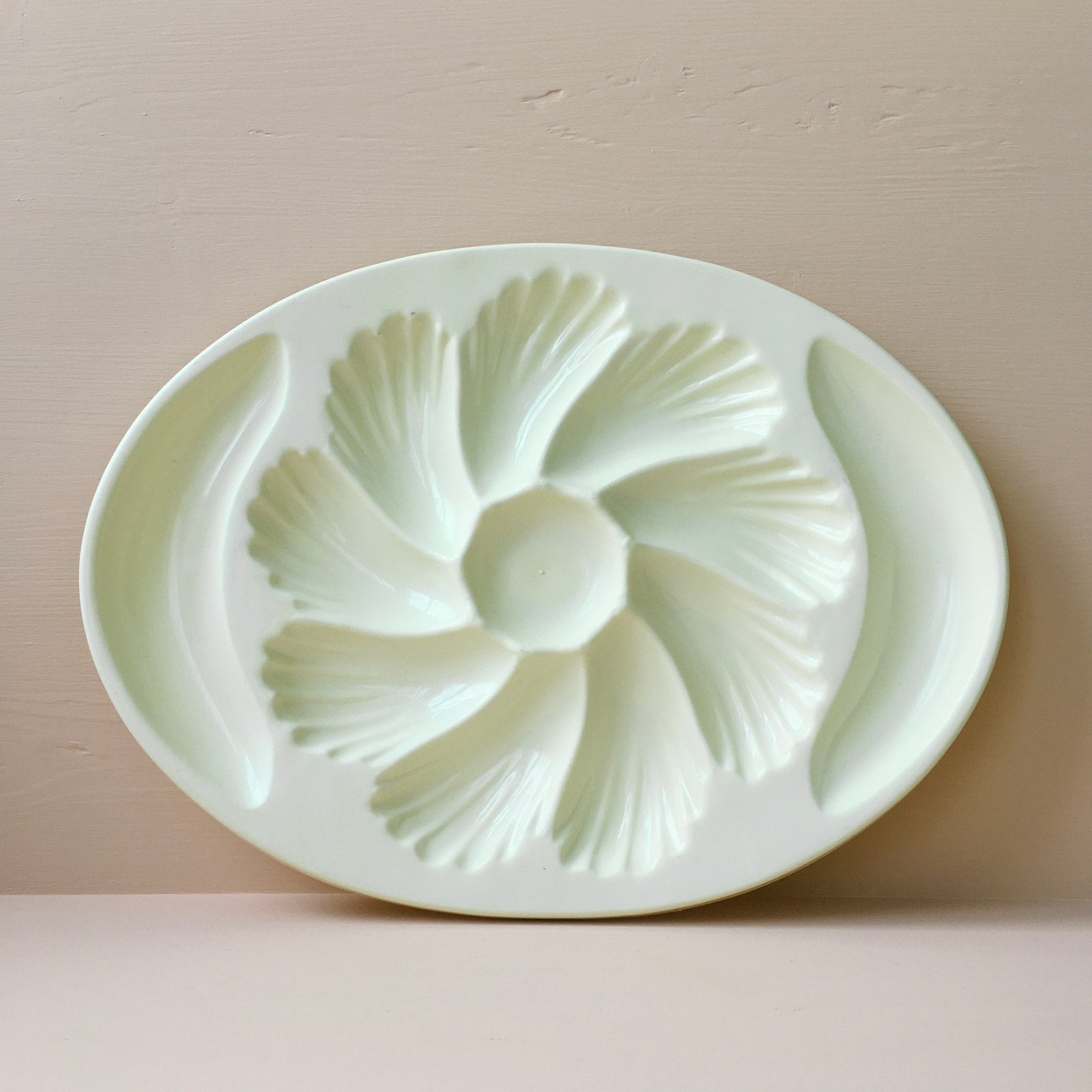 Stylish Frans vintage oesterbord van roomwit plastic, Antiek en Kunst, Ophalen of Verzenden