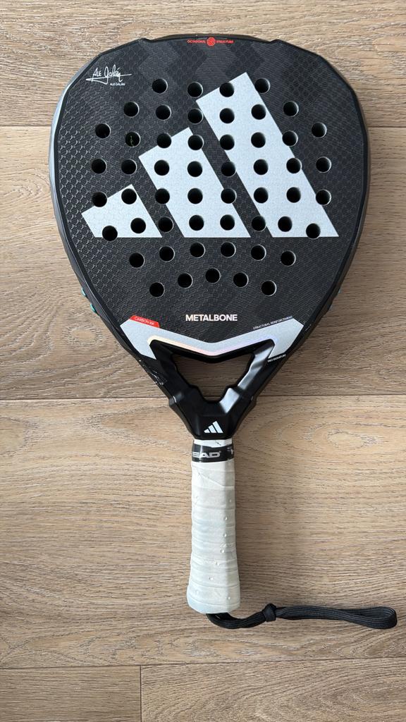 Padelracket Adidas Metalbone - Goede staat, lichte beschadig, Ophalen of Verzenden, Gebruikt, Padelracket