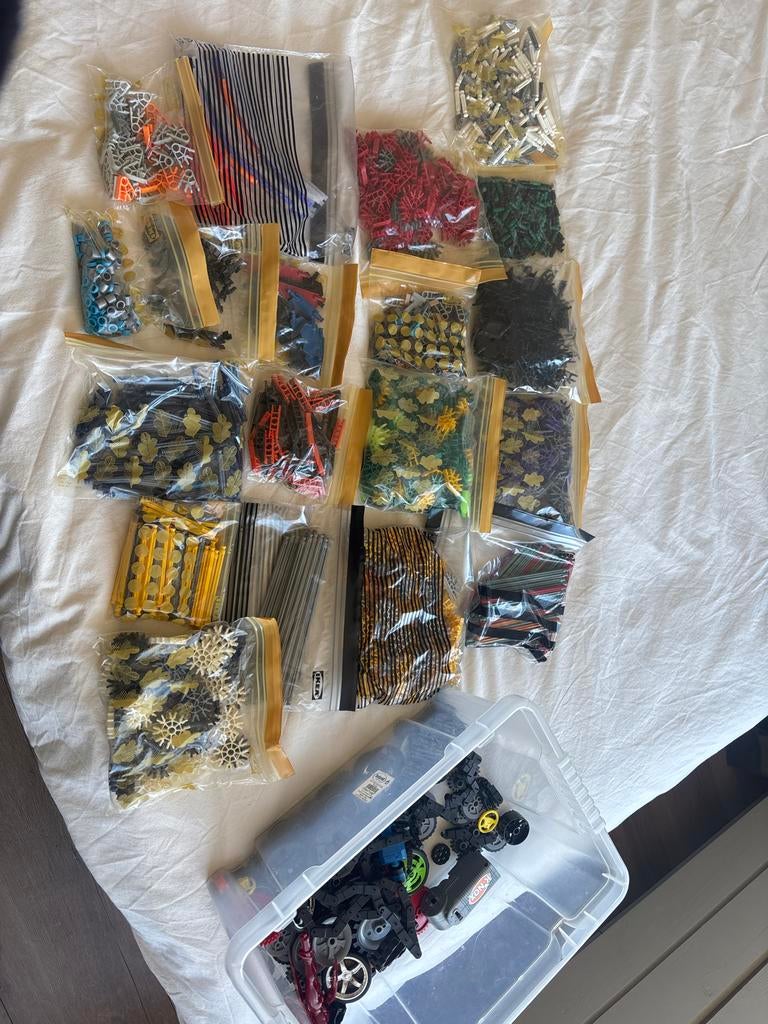 Grote partij K'nex onderdelen, inclusief wielen en motoren, Ophalen, Gebruikt, K'nex