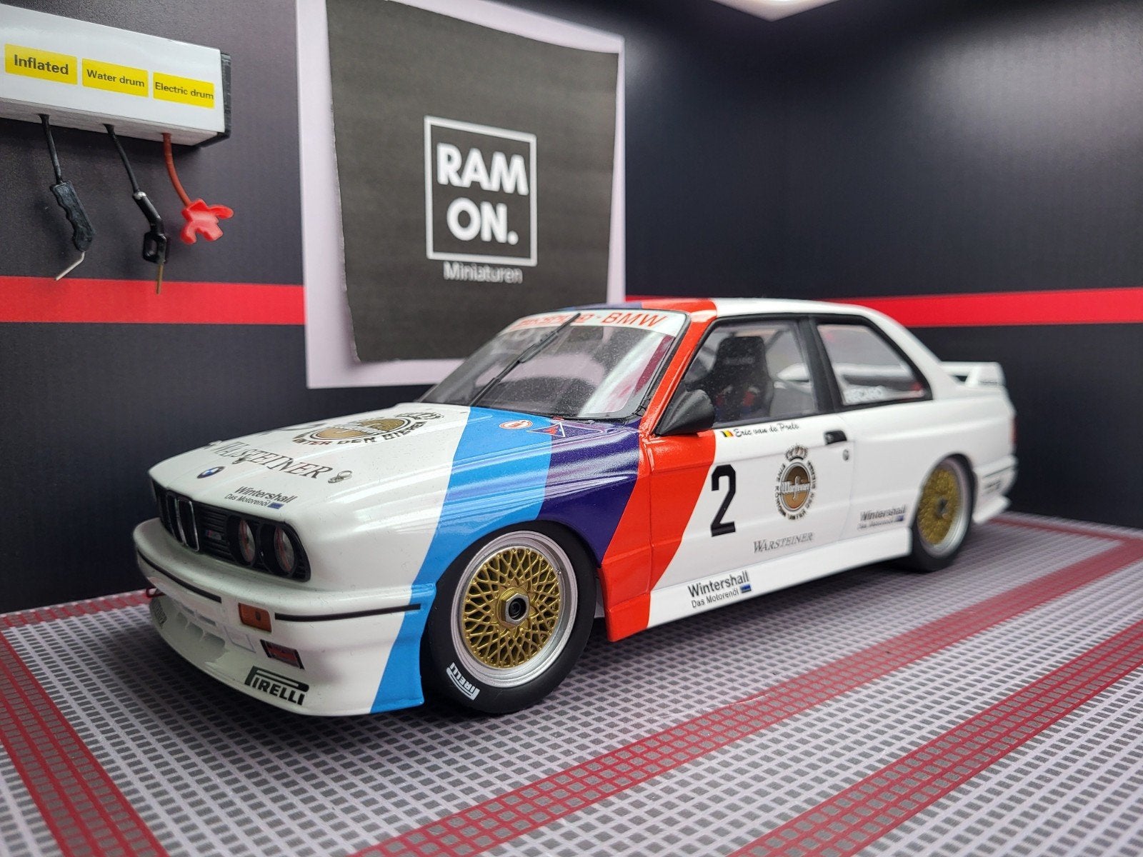 1/18 BMW E30 M3 Warsteiner Eric van de Poele, Ophalen of Verzenden, Zo goed als nieuw, Auto, MiniChamps