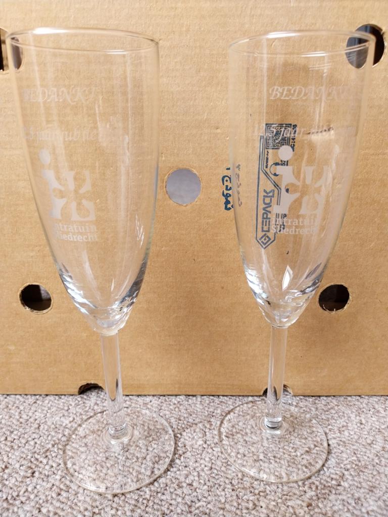 2x champagne glas intratuin sliedrecht 12,5 jaar, Verzamelen, Ophalen, Overige typen
