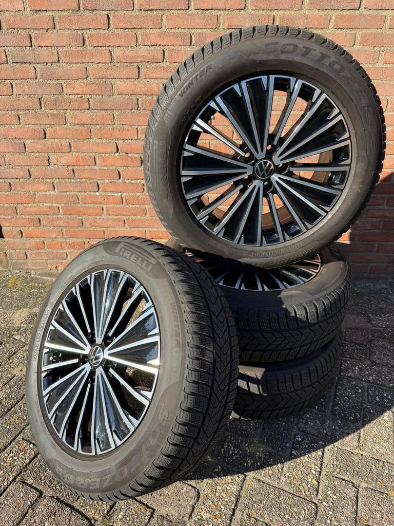 Orginele genuine VW Tiguan NAPOLI velgen / banden set, Ophalen