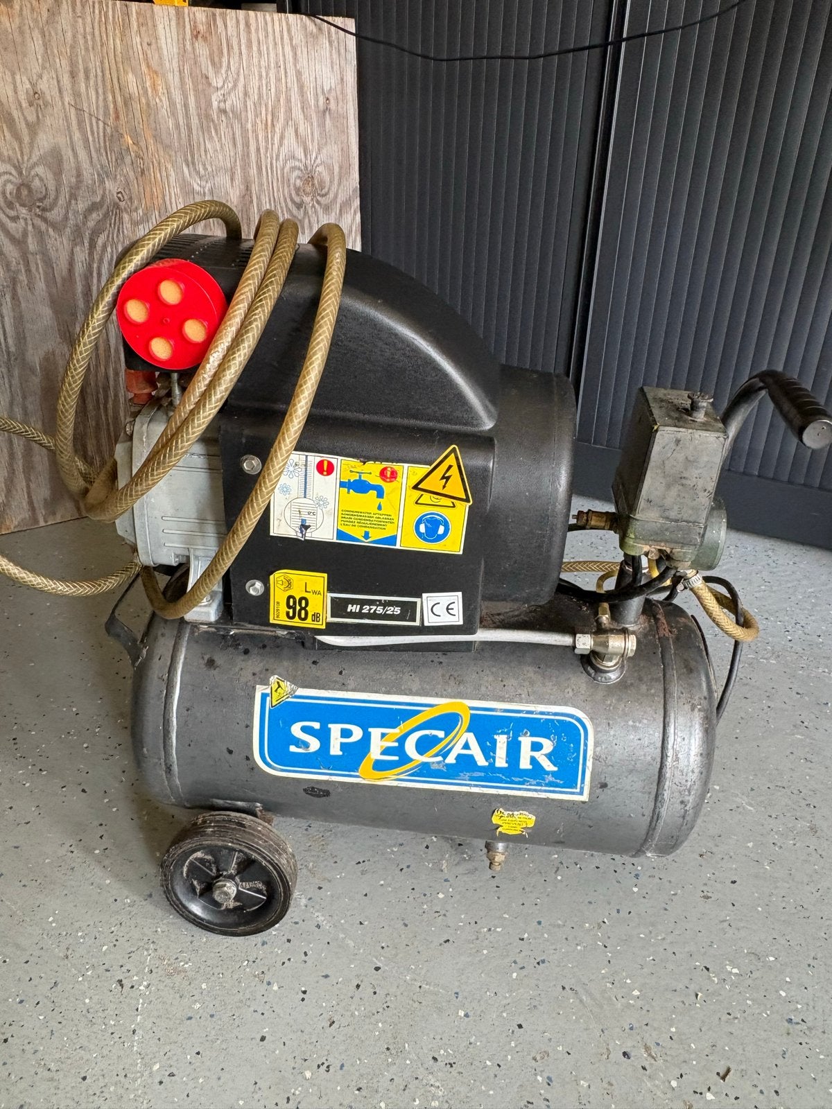 SPECAIR Compressor HI 275/25 - Gebruikt, Doe-het-zelf en Verbouw, Gebruikt, 6 tot 10 bar, Ophalen of Verzenden, 25 tot 100 liter