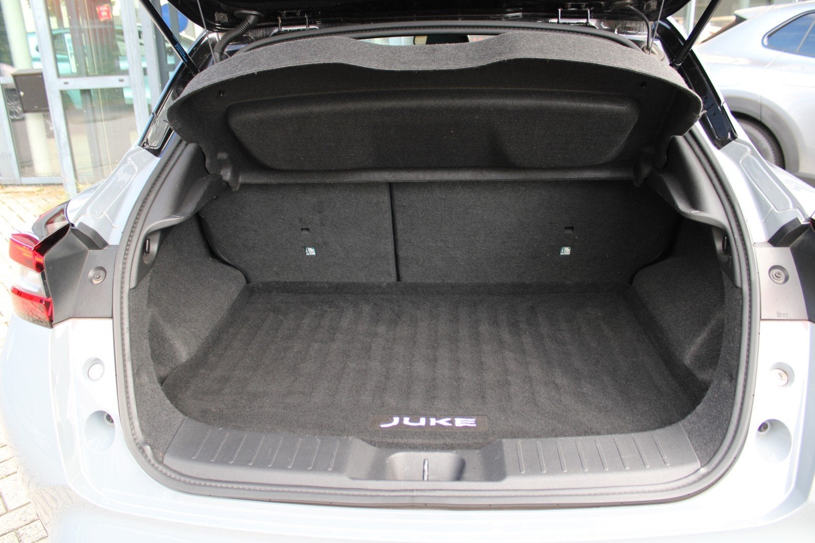 Foto 47 van NISSAN Juke 1.0 DIG-T 114pk Kiiro | Keyless | CruiseControl