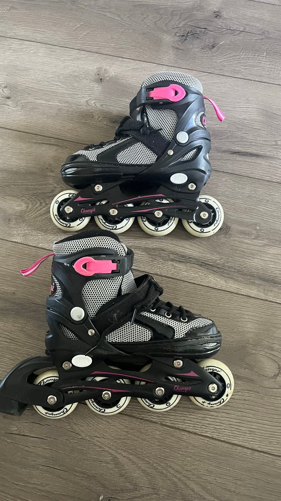 Verstelbare skates maat 31 tm 34, Kinderen en Baby's, Speelgoed | Buiten | Rolschaatsen, Ophalen of Verzenden, Verstelbaar, Gebruikt