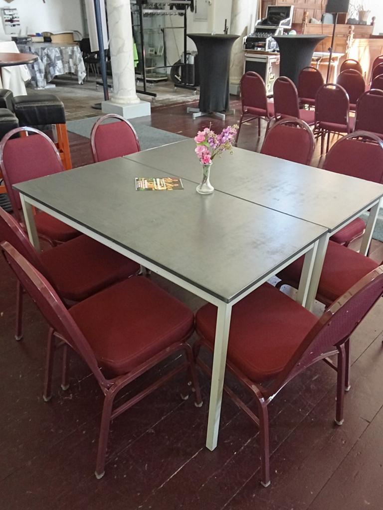 Diverse soorten tafels en electrische orgel mogen weg tegen, Ophalen of Verzenden, Gebruikt, 2 klavieren, Orgel