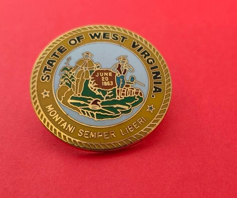 Emaille pin State of West Virginia, Ophalen of Verzenden, Nieuw, Stad of Land, Speldje of Pin