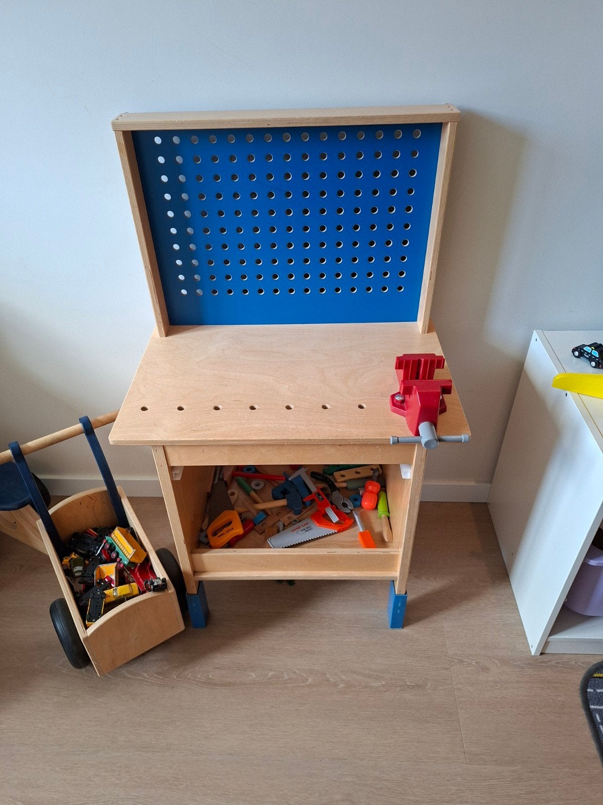 Houten werkbank voor kinderen met gereedschap, Ophalen, Gebruikt, Bouwen