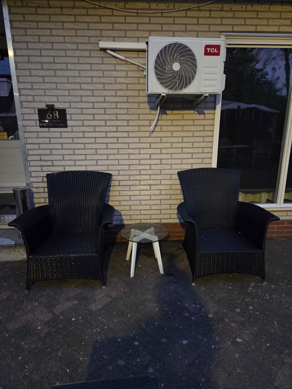 2 comfortabele zwarte polyrotan designfauteuils, Tuin en Terras, Ophalen, Gebruikt, Wicker
