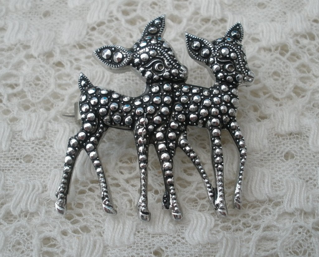 Vintage kleine broche Bambi, Overige materialen, Minder dan 4 cm, Ophalen of Verzenden, Zo goed als nieuw