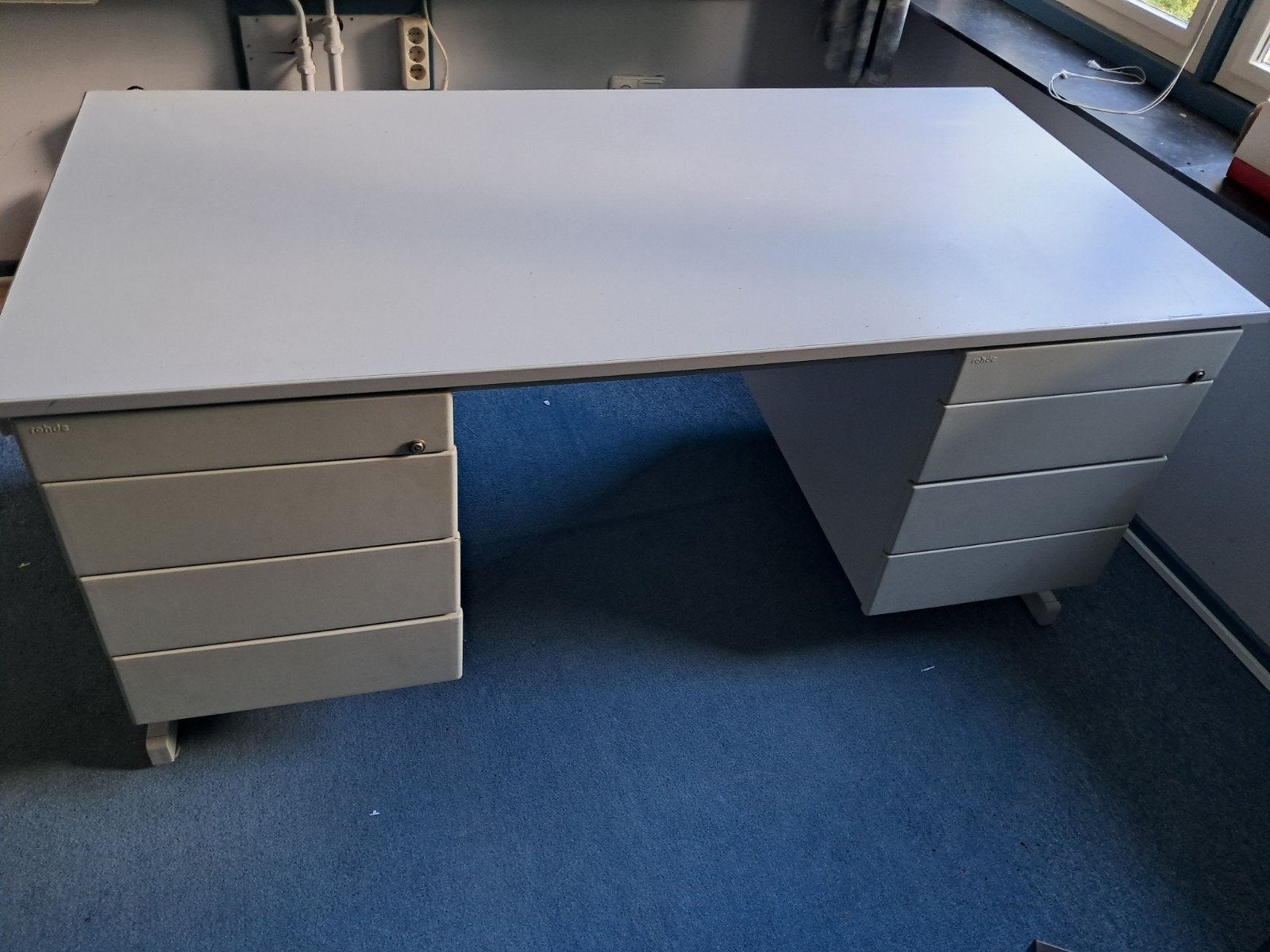 Rohde Bureau met ladeblokken - Grijs, Huis en Inrichting, Ophalen, Gebruikt