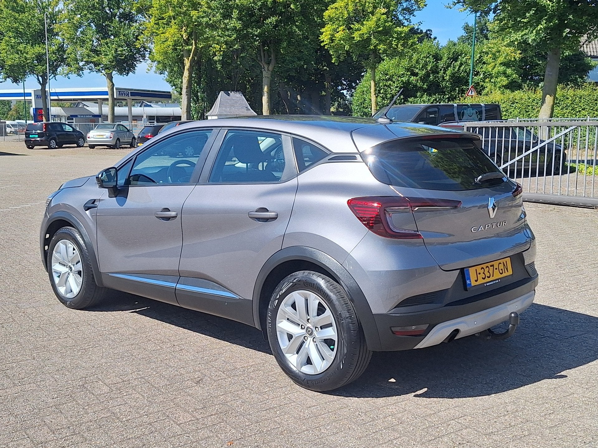 Renault Captur 1.0 TCe 100 Zen Navigatie / Airco / Cruise Co, Auto's, Voorwielaandrijving, Dealer onderhouden, Gebruikt, 1165 kg