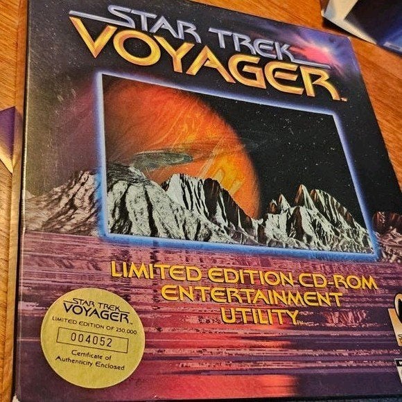Star Trek Voyager Limited Edition CD-ROM., Gebruikt, Overige genres, 1 speler, Ophalen of Verzenden