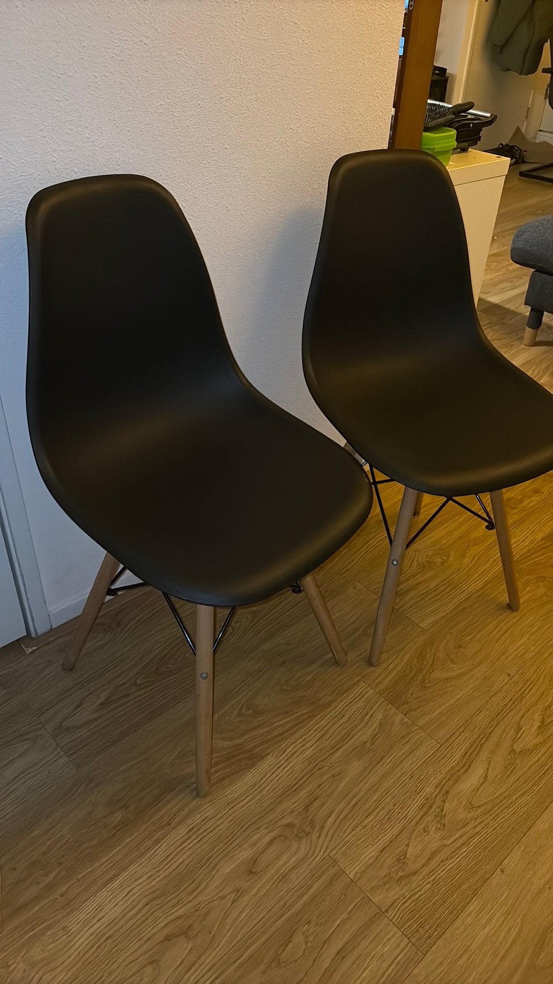 Twee zwarte stoelen goede kwaliteit, Huis en Inrichting, Ophalen, Zo goed als nieuw, Zwart, Twee