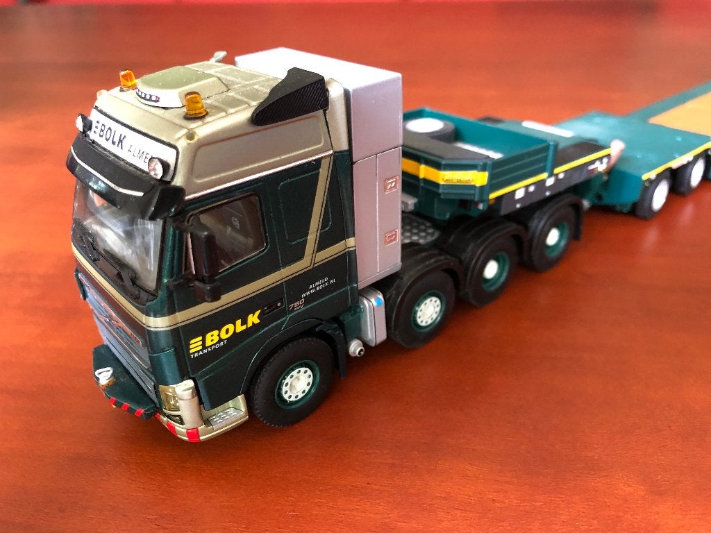 WSI Nooteboom 2 bed 4 dieplader + Volvo 8 x 4 trekker Bolk, Hobby en Vrije tijd, Modelauto's | 1:50, Ophalen of Verzenden, Gebruikt