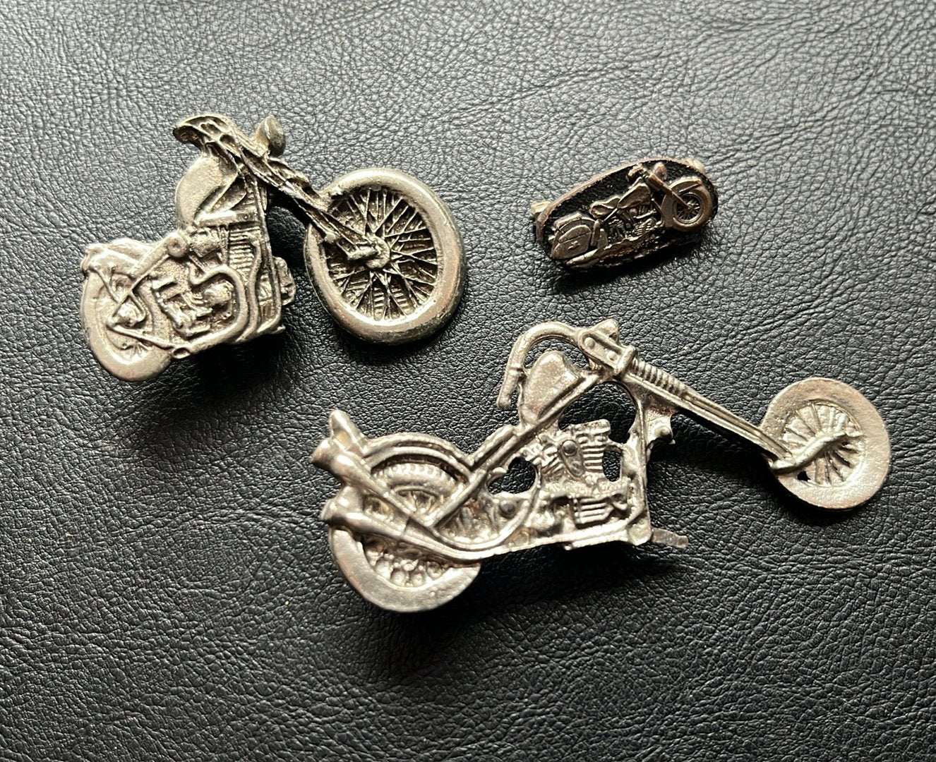 Set vintage Motorfiets Spelden / Broches - Uniek Design, Gebruikt, Ophalen of Verzenden, Nvt, Nvt
