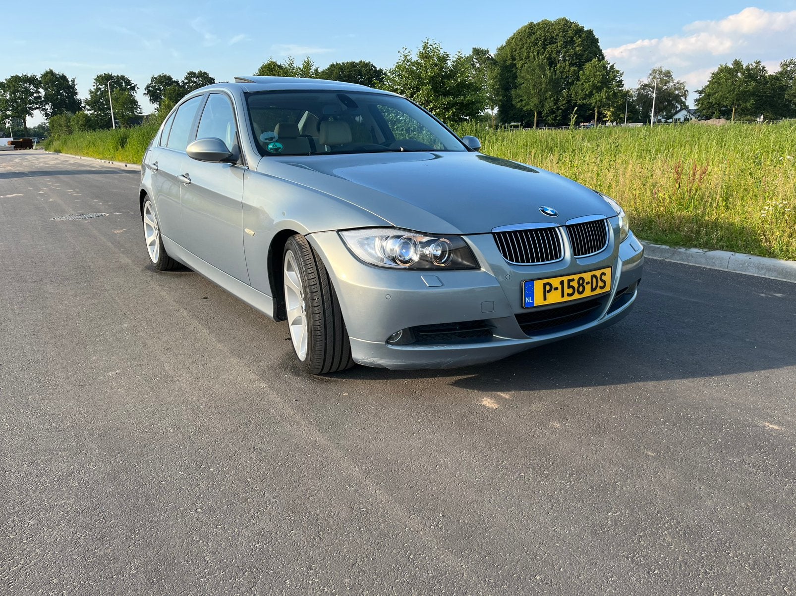 BMW 3-Serie 2.5 I 325 AUT 2005 Grijs, Automaat, 745 kg, Achterwielaandrijving, Beige