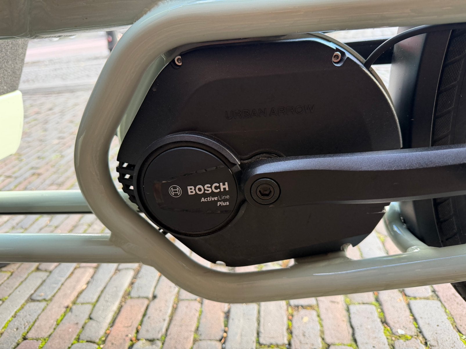 Foto 5 van Urban arrow next essential smart bakfiets showroom model